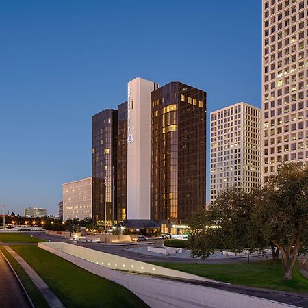 Doubletree By Hilton Hotel Houston Greenway Plaza Exteriör bild