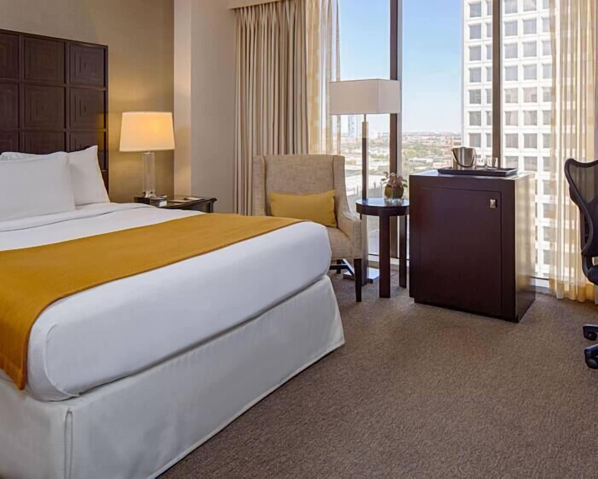Doubletree By Hilton Hotel Houston Greenway Plaza Exteriör bild