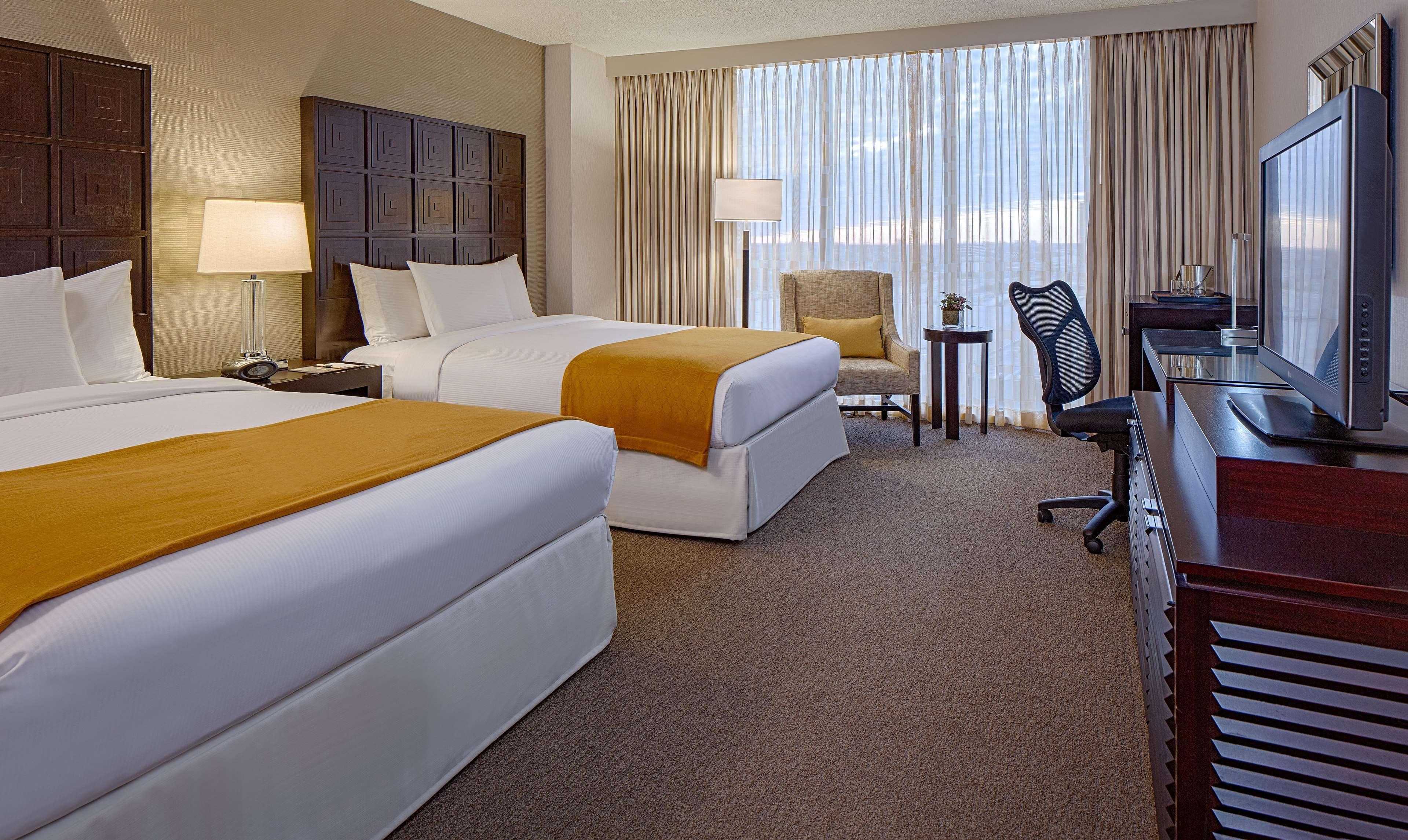 Doubletree By Hilton Hotel Houston Greenway Plaza Exteriör bild