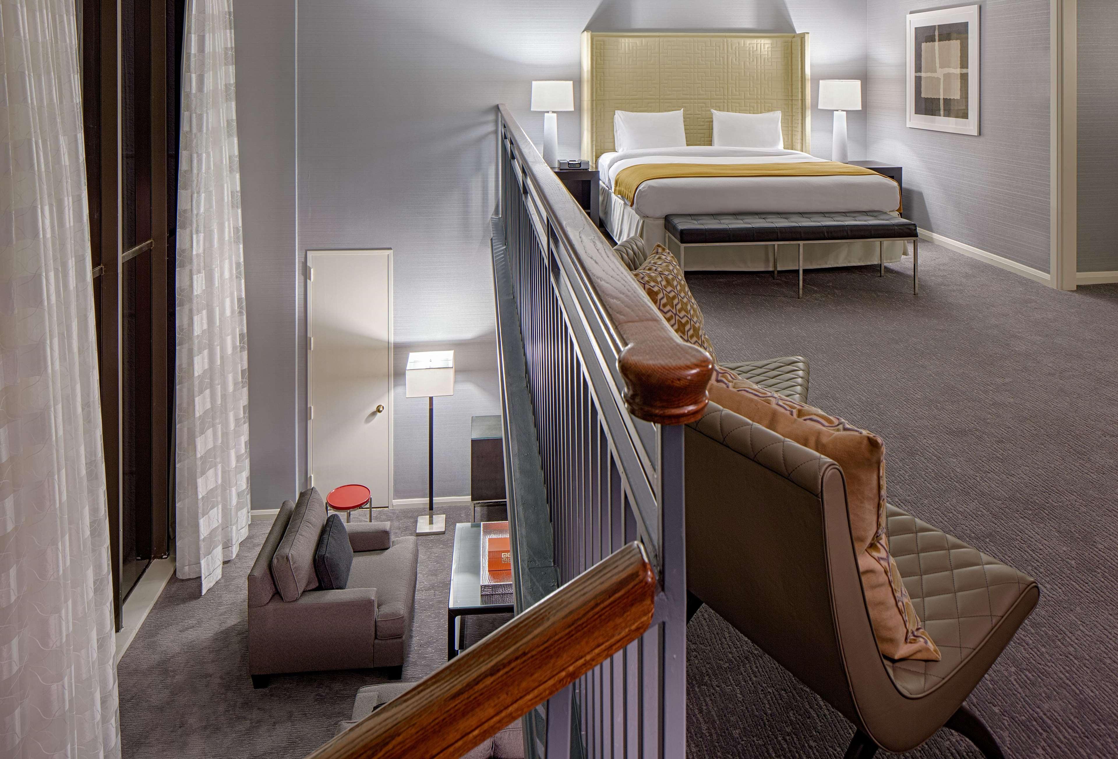 Doubletree By Hilton Hotel Houston Greenway Plaza Exteriör bild