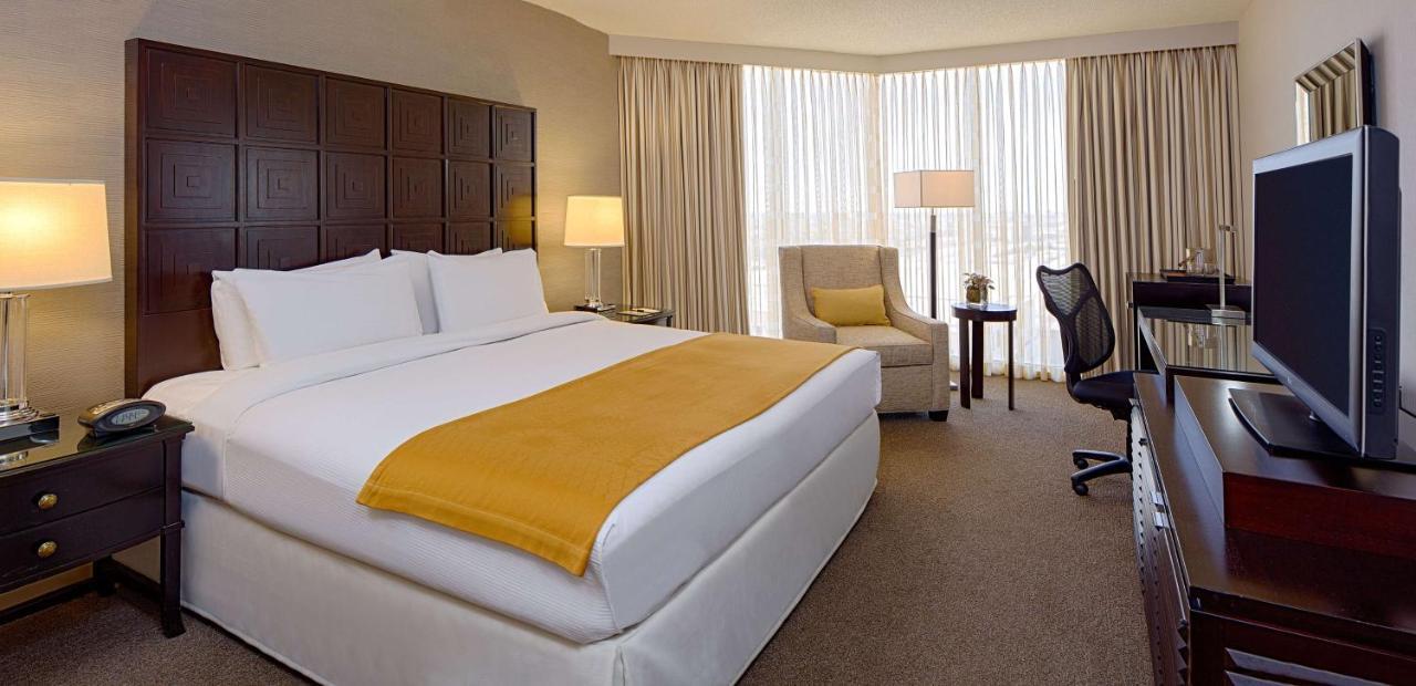 Doubletree By Hilton Hotel Houston Greenway Plaza Exteriör bild