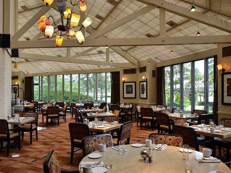 Doubletree By Hilton Hotel Houston Greenway Plaza Exteriör bild