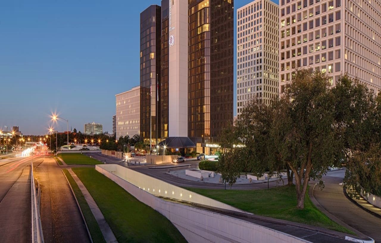 Doubletree By Hilton Hotel Houston Greenway Plaza Exteriör bild